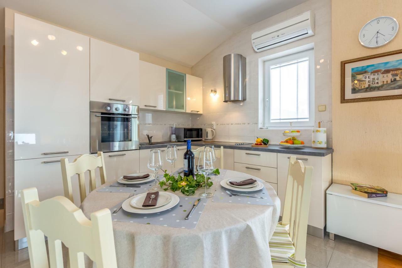 Korina Apartment Kostrena Ngoại thất bức ảnh